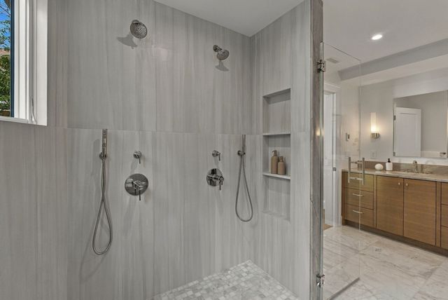 65 Hammond Street, Cambridge, MA 02138