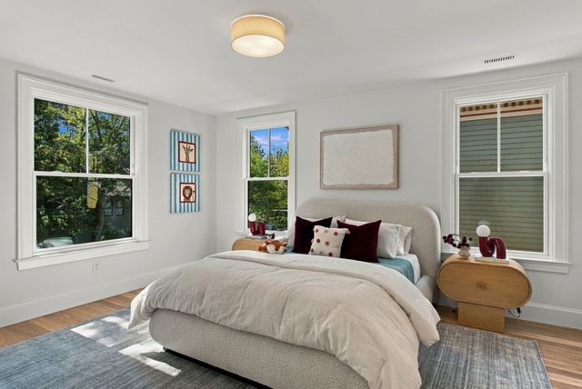65 Hammond Street, Cambridge, MA 02138