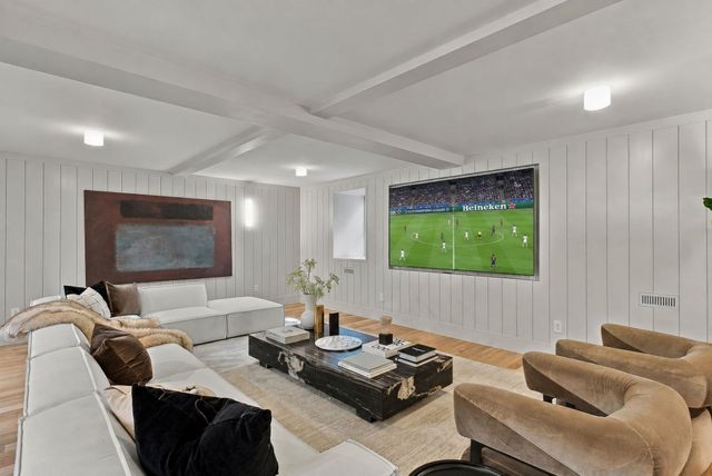 65 Hammond Street, Cambridge, MA 02138