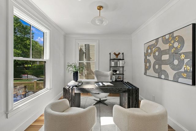 65 Hammond Street, Cambridge, MA 02138