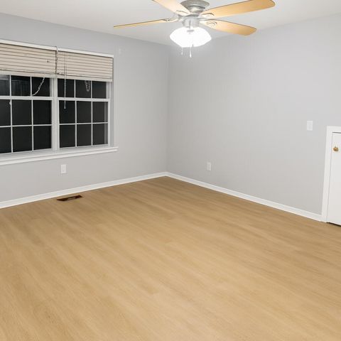 3031 W Highpoint Street, Springfield, MO 65810