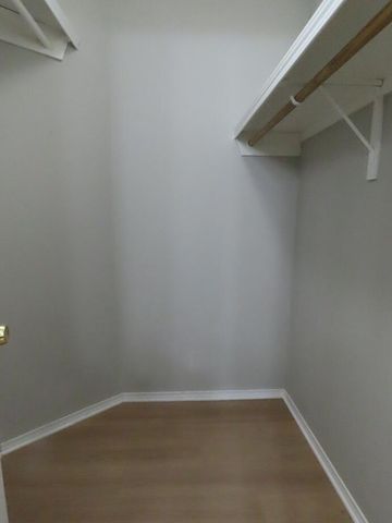 3031 W Highpoint Street, Springfield, MO 65810