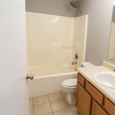 3031 W Highpoint Street, Springfield, MO 65810