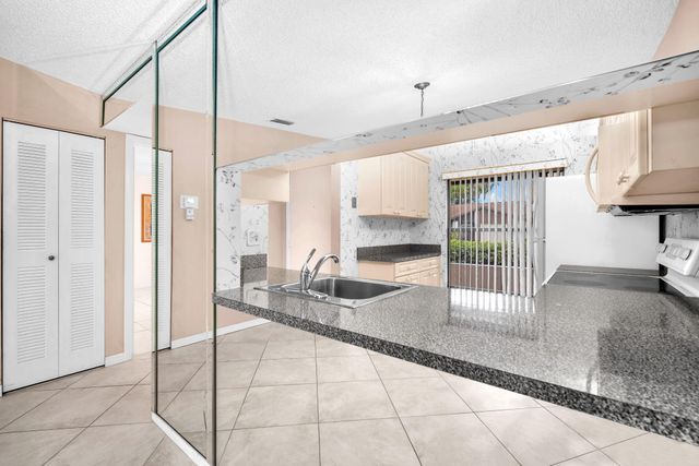 5073 Forsythia Street, Delray Beach, FL 33484