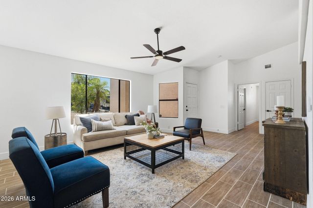 6226 N 88TH Avenue, Glendale, AZ 85305