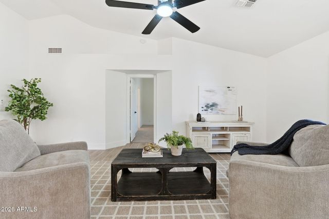 6226 N 88TH Avenue, Glendale, AZ 85305