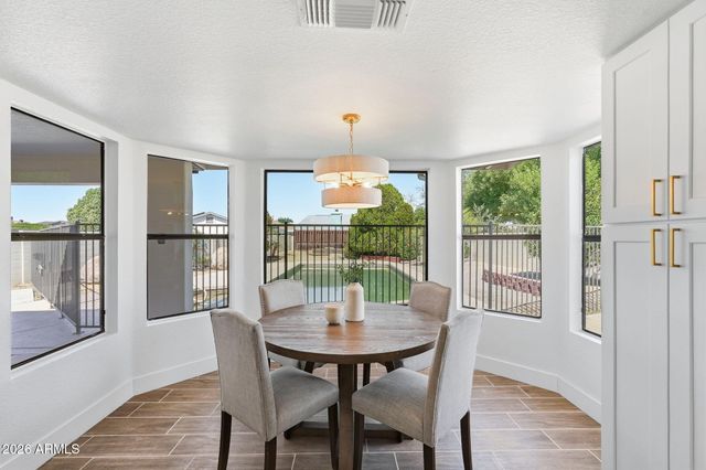 6226 N 88TH Avenue, Glendale, AZ 85305