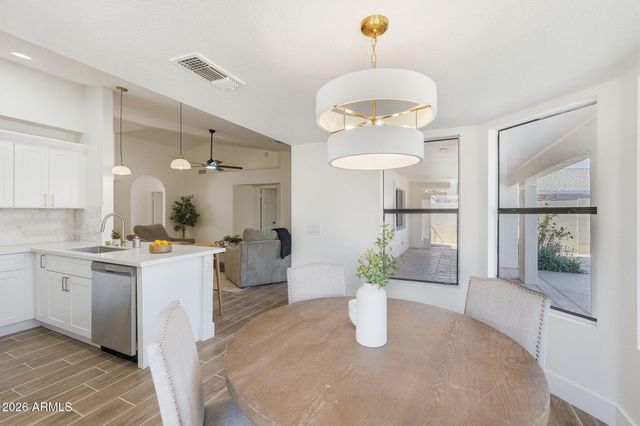 6226 N 88TH Avenue, Glendale, AZ 85305