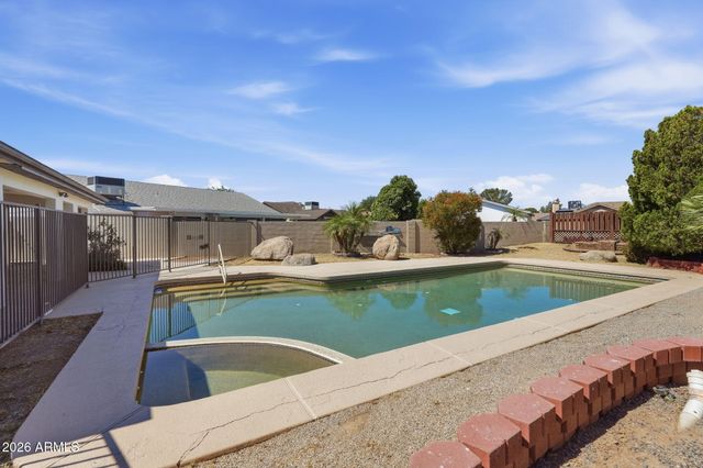 6226 N 88TH Avenue, Glendale, AZ 85305