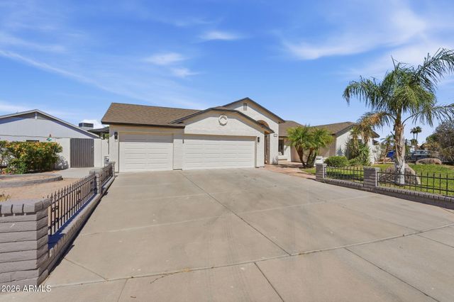 6226 N 88TH Avenue, Glendale, AZ 85305