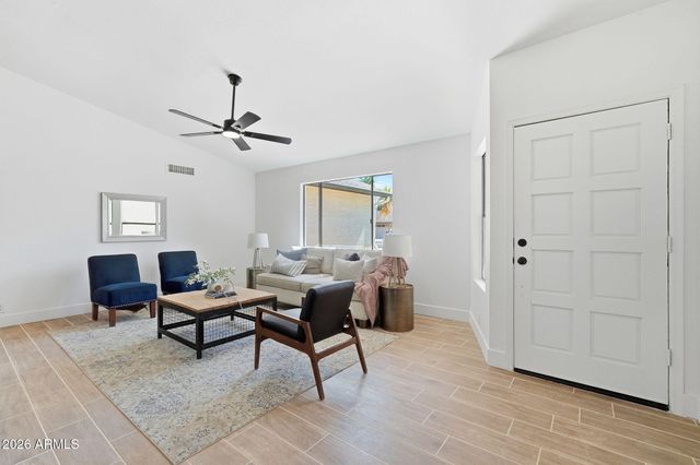 6226 N 88TH Avenue, Glendale, AZ 85305