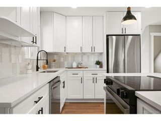 2890 S Sherman St, Englewood, CO 80113