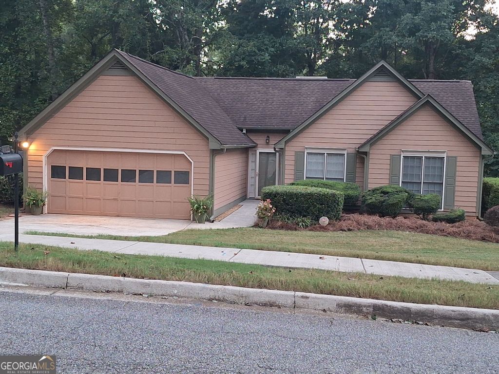 3335 Rock Creek Drive, Rex, GA 30273 — exterior