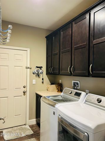 3301 S GOLDFIELD Road 6059, Apache Junction, AZ 85119