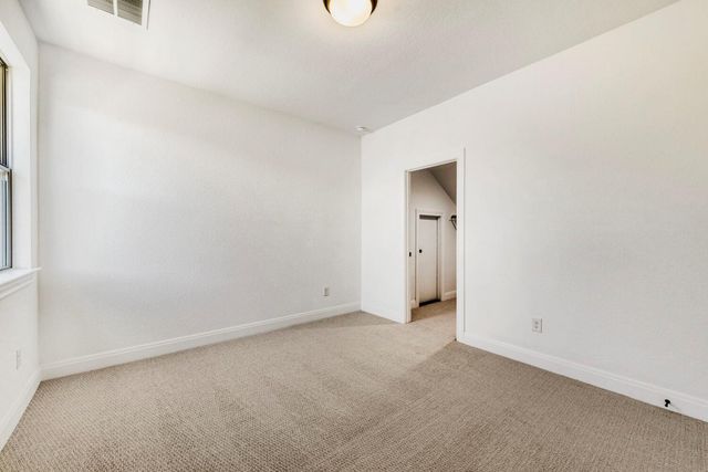 338 Orleanian DR, Buda, TX 78610