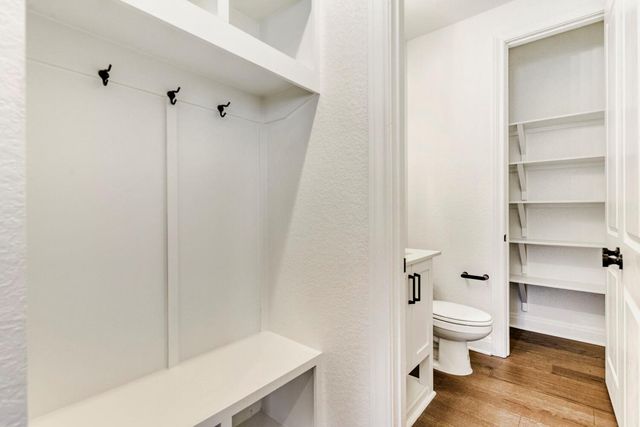 338 Orleanian DR, Buda, TX 78610