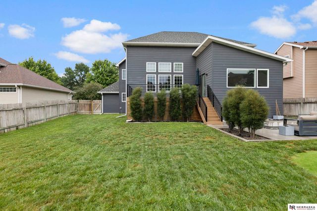 9131 Merryvale Drive, Lincoln, NE 68526