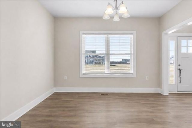 31 HILYARD CIR S, Hedgesville, WV 25427