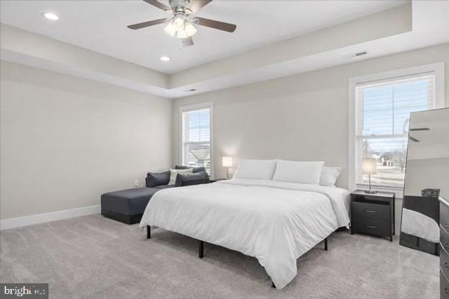 31 HILYARD CIR S, Hedgesville, WV 25427