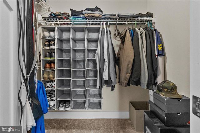 31 HILYARD CIR S, Hedgesville, WV 25427