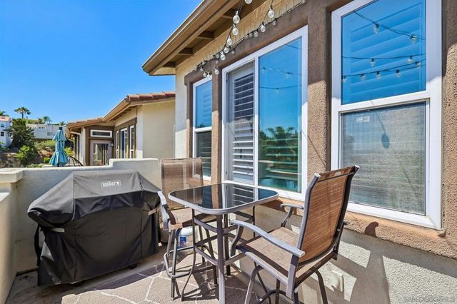 3156 Harbor Ridge Ln, San Diego, CA 92103
