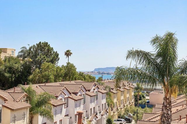 3156 Harbor Ridge Ln, San Diego, CA 92103