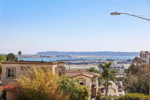 3156 Harbor Ridge Ln, San Diego, CA 92103