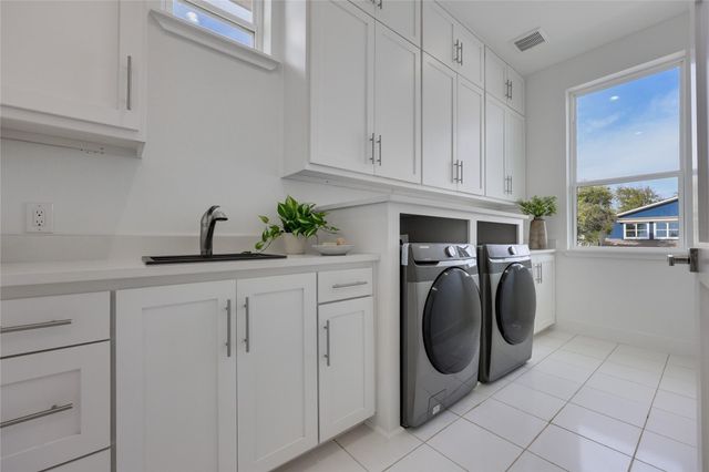 20503 Bonanza ST, Lago Vista, TX 78645