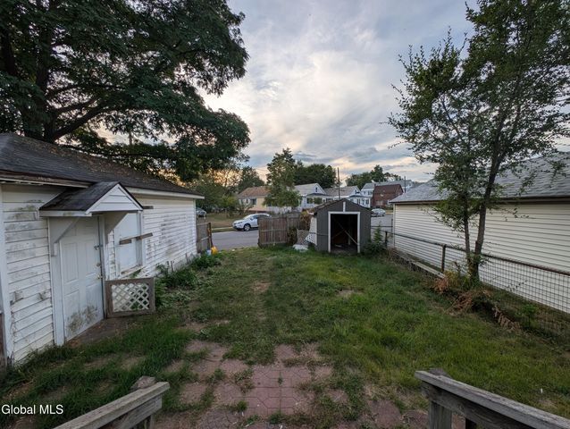 450 Eleanor Street, Schenectady, NY 12306