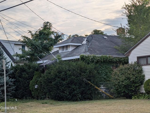 450 Eleanor Street, Schenectady, NY 12306