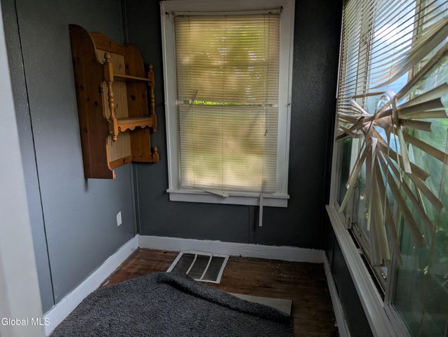 450 Eleanor Street, Schenectady, NY 12306