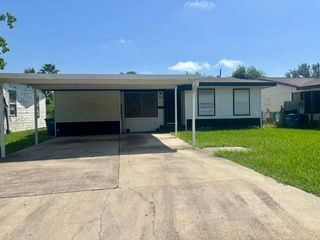 5614 Cordelia St, Corpus Christi, TX 78412