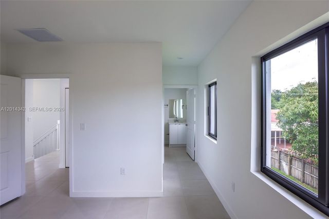 9155 NW 32 Avenue, Miami, FL 33147