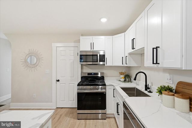 1 GLENWOOD AVE, Baltimore, MD 21228
