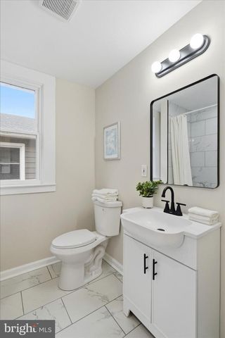 1 GLENWOOD AVE, Baltimore, MD 21228