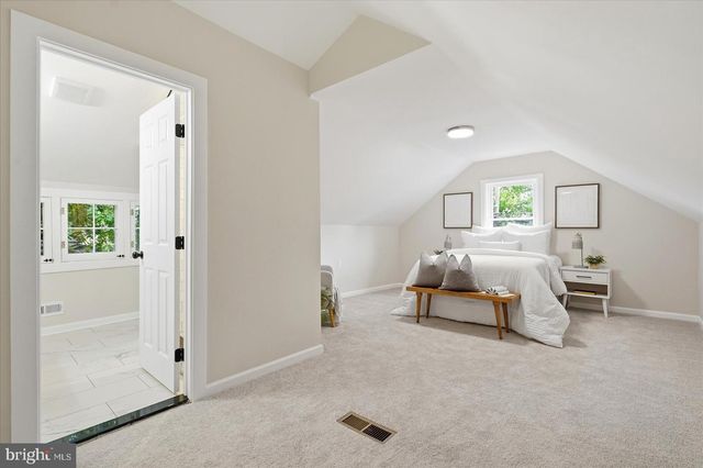 1 GLENWOOD AVE, Baltimore, MD 21228