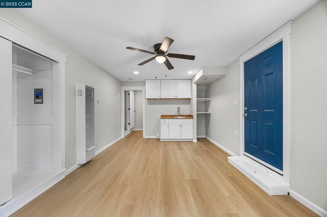 2910 Almond St, Martinez, CA 94553