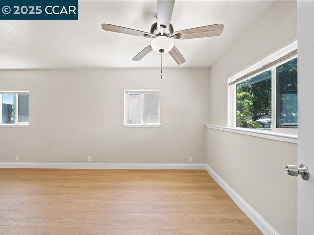 2910 Almond St, Martinez, CA 94553