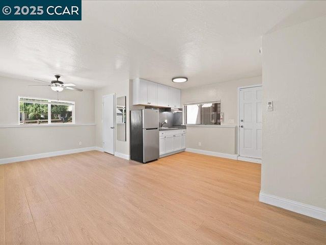 2910 Almond St, Martinez, CA 94553