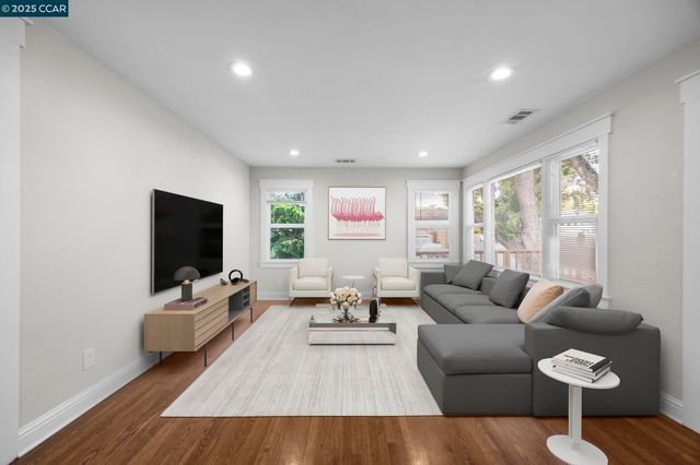 2910 Almond St, Martinez, CA 94553