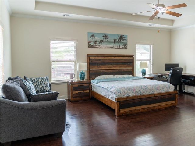 10643 Naramore Lane, Alpharetta, GA 30022