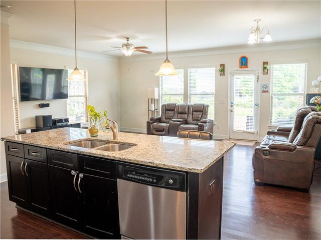10643 Naramore Lane, Alpharetta, GA 30022