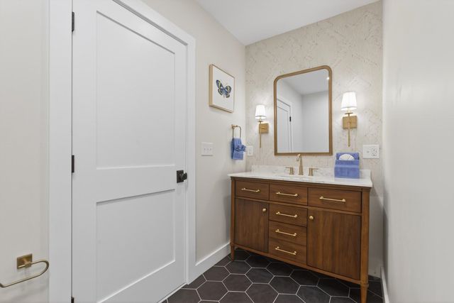 782 Weirs Boulevard, Laconia, NH 03246