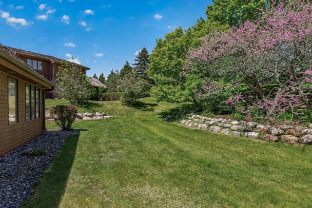 10803 57th Avenue N, Plymouth, MN 55442