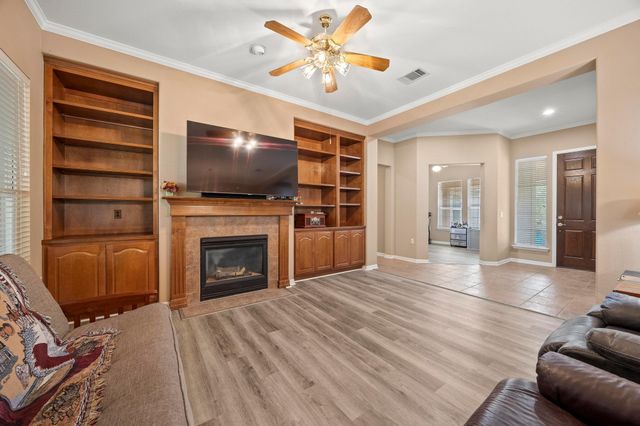 100 Egret CV, Georgetown, TX 78633