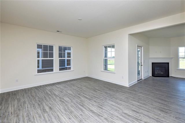 102 Getty RD, Suffolk, VA 23434