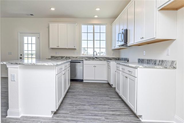 102 Getty RD, Suffolk, VA 23434