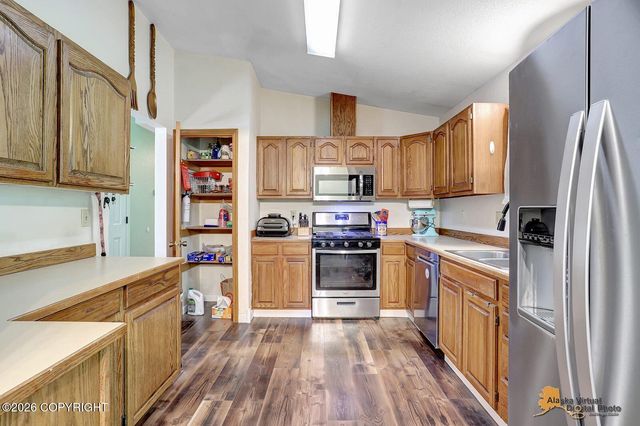 7585 E Rawhide Lane, Palmer, AK 99645