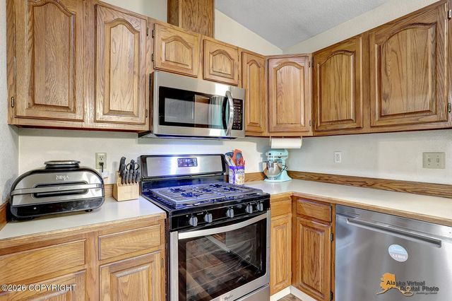 7585 E Rawhide Lane, Palmer, AK 99645