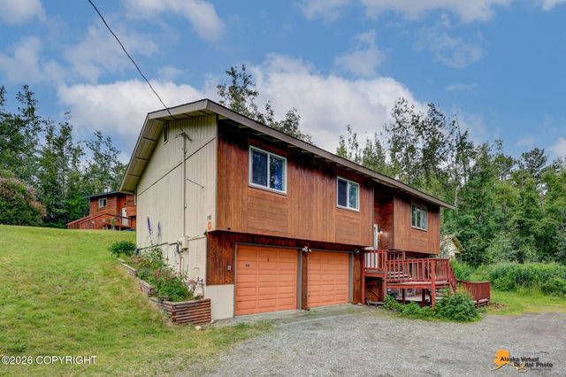 7585 E Rawhide Lane, Palmer, AK 99645